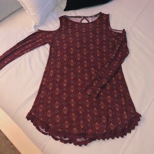 XHILARATION LONG SLEEVE DRESS W SHOULDER CUTOUTS